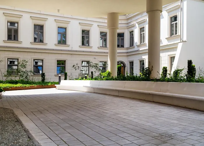 Househost Apt Smolensk 33-308A